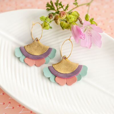 Pink, light turquoise, purple and gold Eventail & Pétales hoop earrings