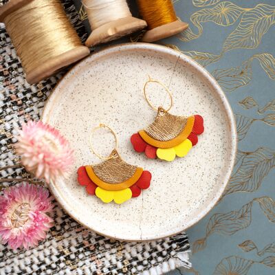 Yellow, terracotta, mustard and gold Eventail & Pétales hoop earrings