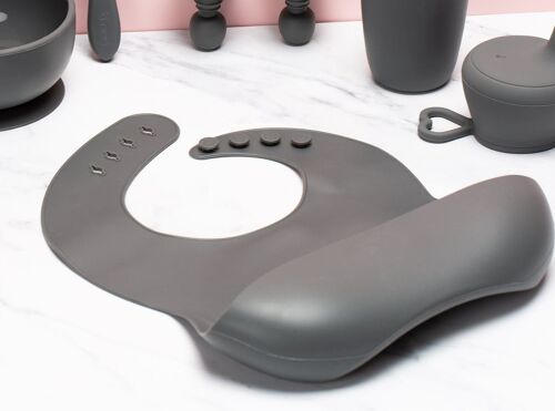 the SCOOP: silicone bib in SLATE