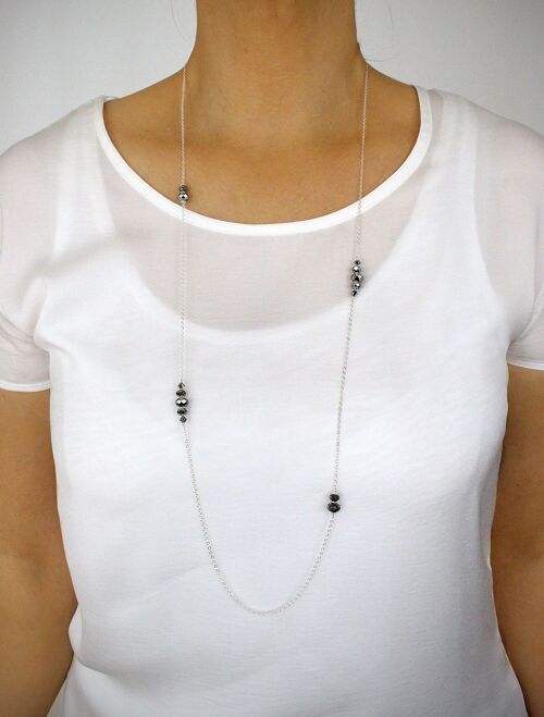 Long necklace with black diamond crystals