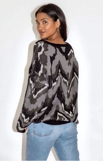 AW21/22-Liquorish Abstract Grey Tones Pull-Size Large 2