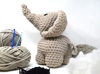 Kit de crochet Ollie Elephant 1