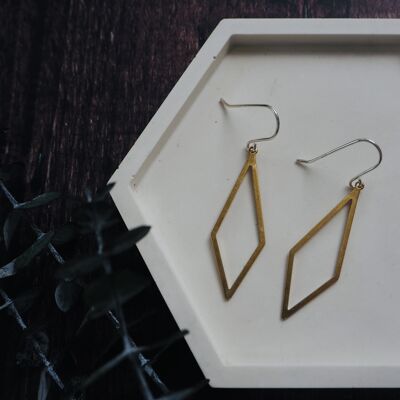 Medium Brass Earrings - Wire Diamond