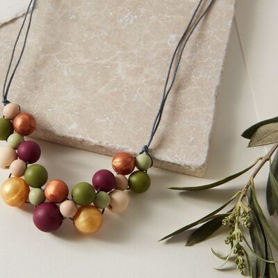 Collar de silicona con pelusa de color burdeos | Collar geométrico | Collar Llamativo | Collar para mujer | Perlas de silicona | Ciruela | Regalo para ella | Oro