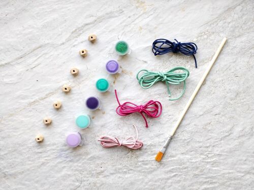 DYI Bracelet Kids' Craft Kit | Make you own bracelet | Jewellery making | Woden bracelet kit | Kids kit | Gift for child | Crafts | Paint