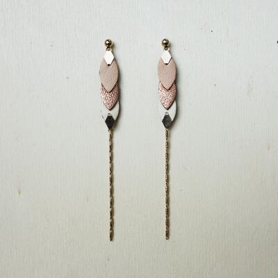 Leather feather earrings - Nude and white