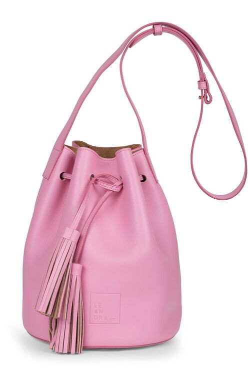 Bolso de piel tipo saco o Bucket Bag rojo con bolsillo extraíble y borlas bicolor Leandra pink