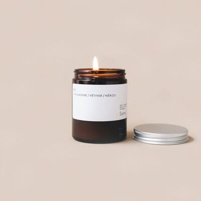 Medium cardamom, vetiver and neroli scented candle