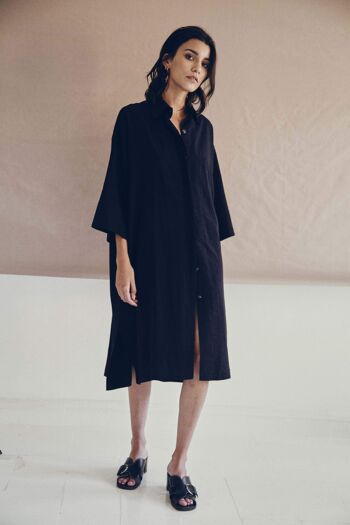 CELINE NOIR / Robe chemise oversized en lin et coton à ceinture amovible 3