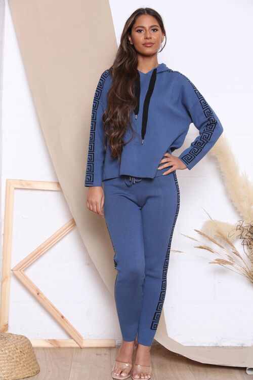 Blue KNITTED LOUNGEWEAR WITH SWIRL DESIGN