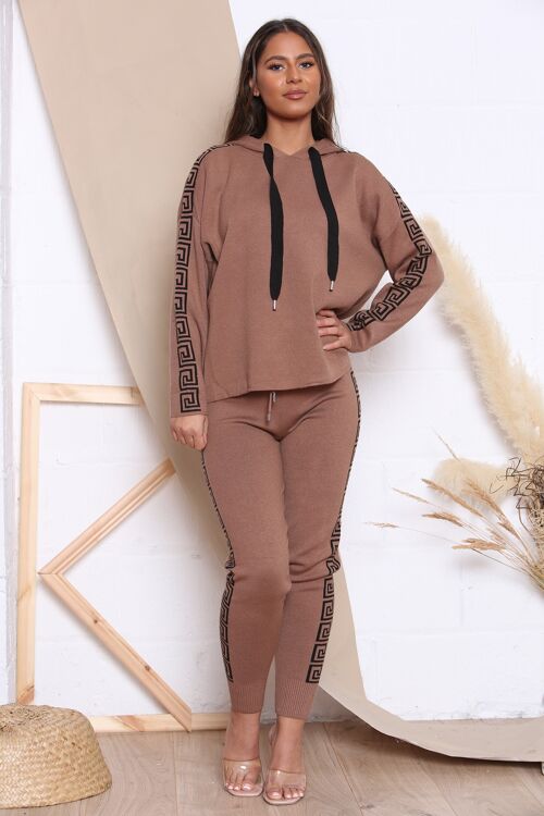 Camel KNITTED LOUNGEWEAR WITH SWIRL DESIGN