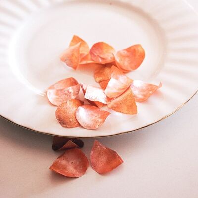 Crystal Candy Edible, Sweet Rose Petals No.3    Approx 40 Leaves per Container