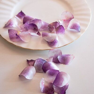 Crystal Candy Edible, Sweet Rose Leaves No.7.      Approx 40 Leaves per Container