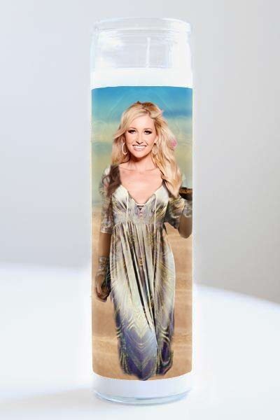 Vela de oración de celebridades Amy Hart (Love Island)