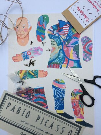 Picasso a coupé et fabriqué une activité amusante et un cadeau de marionnettes d'artiste 3