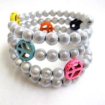 Peace Bracelet in White and Multicolors 7.5 cm (about circumference)