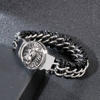 Bracelet Lion. Bracelet en cuir noir avec des éléments et une image cool en acier inoxydable. 1