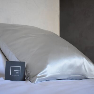 Funda de almohada de seda - 65x65cm - Gris | 22MM