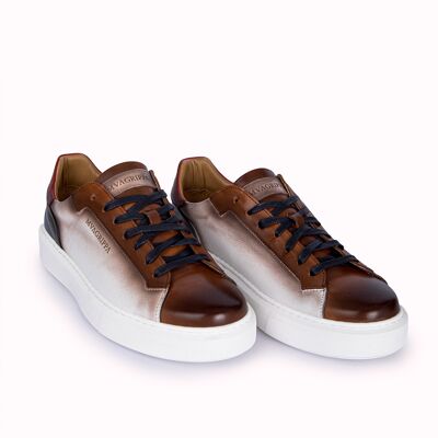 Handgefertigte italienische Mvagrippa Sneakers - Weiß & Cognac mit blauen & roten Akzenten