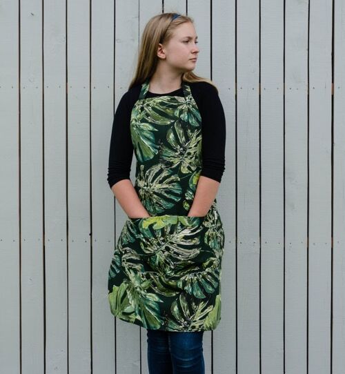 Botanical theme apron for women with green leaves patterns and two front pockets