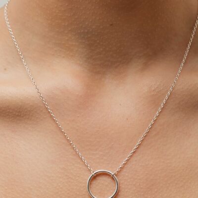 Sterling Silver Circle necklace