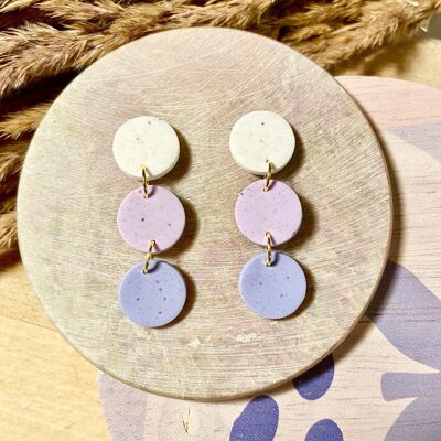 Gesprenkelte Farbverlauf Ohrringe // Flieder und Lavendel Blau Ohrringe // Ohrringe aus Fimo // Handgemachte Ohrringe // Sommer Ohrringe