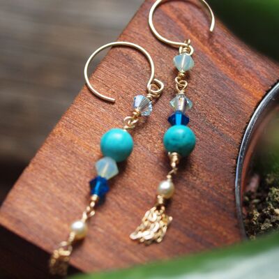 Long turquoise tassle earrings, gold tassle earrings, turquoise mismatch earrings, gold tassle earrings