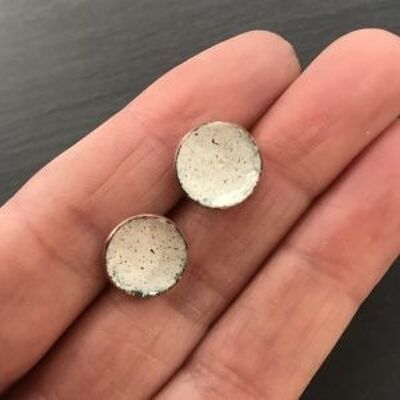 13mm Concave Studs – Buttermilk