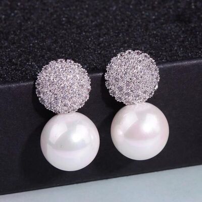 Button pearl stud earrings