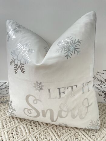 Le coussin blanc en velours doux de Noël Let It Snow 2