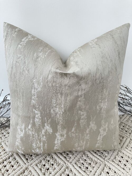 NEW The Champagne Sandro Cushion - 16'' - Yes - Grey