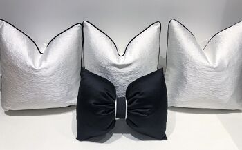 The Chloe Ross X The Couture Cushion Collection - 3x - 16" The Laurent passepoilé + Front Bow Cushion - Oui