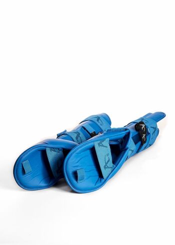 Protège-tibias/cou-de-pieds pour le karaté Arawaza | bleu et rouge - Couleur du produit : Bleu / Taille du produit : M 2