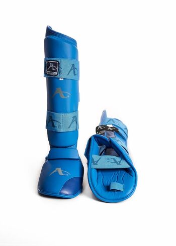 Protège-tibias/cou-de-pieds pour le karaté Arawaza | bleu et rouge - Couleur du produit : Bleu / Taille du produit : M 8