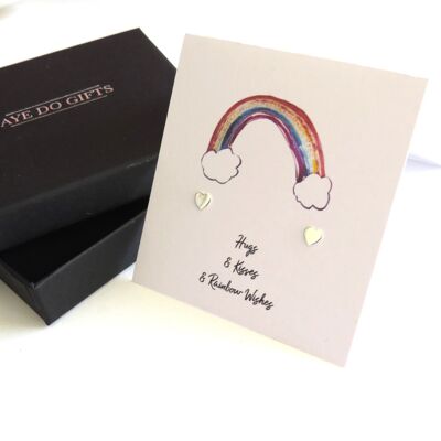 Pendientes de botón con forma de corazón en la tarjeta Hugs & Kisses Rainbow