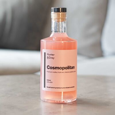 Kosmopolitischer Premium-Cocktail in Flaschen