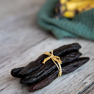 PITIKY - WHOLE DRIED BANANAS - 100G