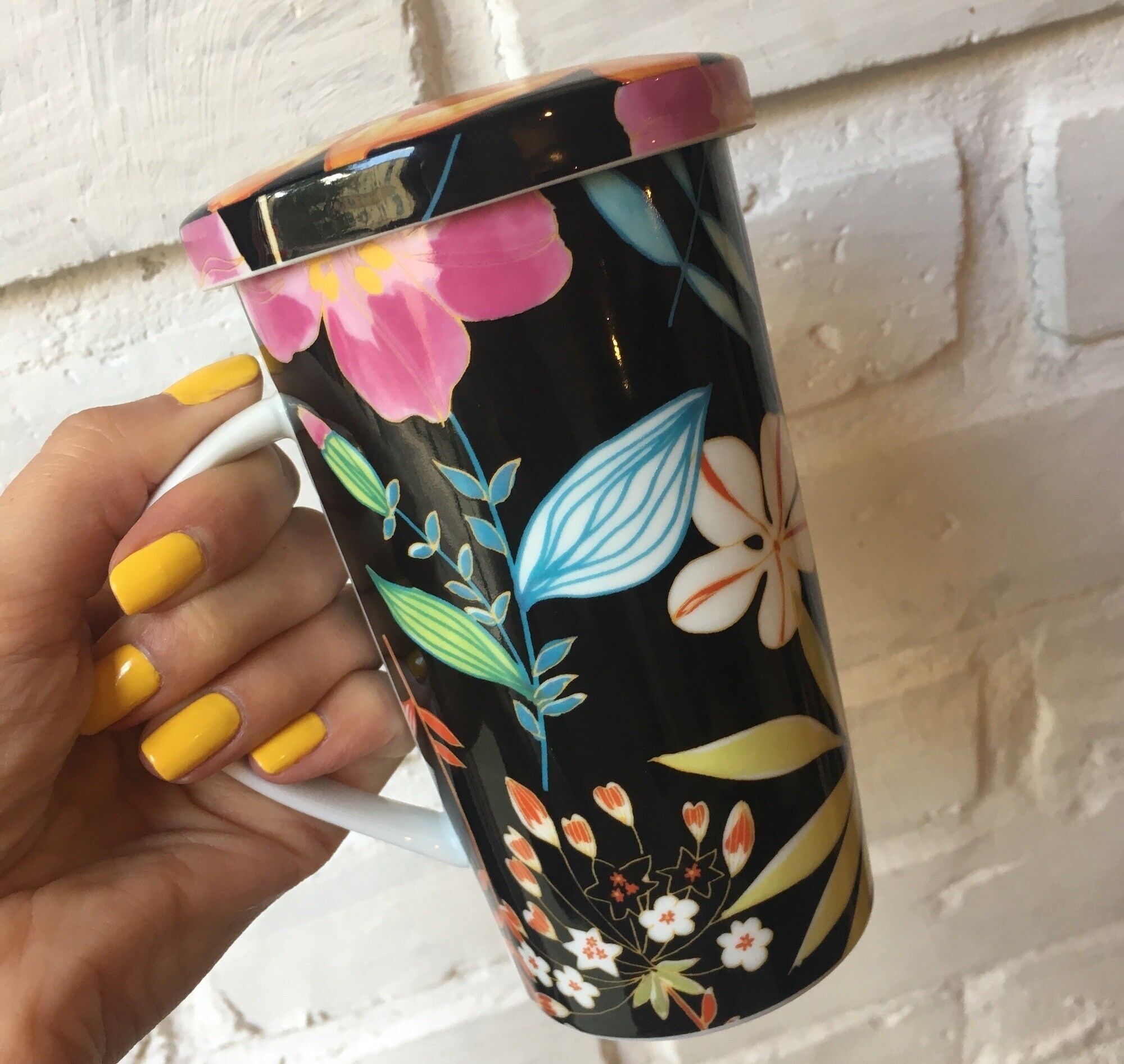 Fiori neri-3 pezzi Tazza da tè con coperchio e set di filtri in acciaio inossidabile, porcellana