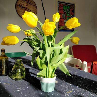 Invisivase - SUPPORT DE BOUQUET DE FLEURS - vase - recyclage - diy - printemps - fête des mères