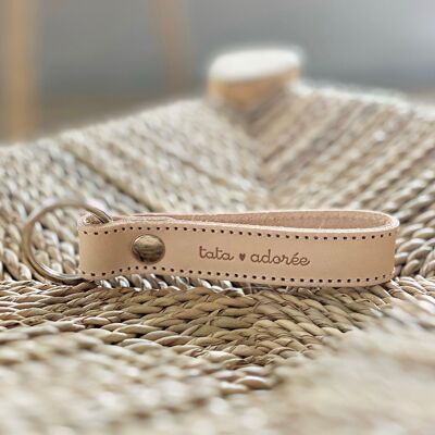 Natural leather key ring “Tata Adorée”