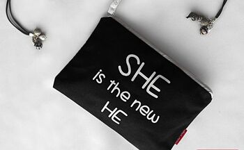 Trousse de toilette / Sac à main, 100% Coton, modèle "SHE IS THE NEW HE" 6