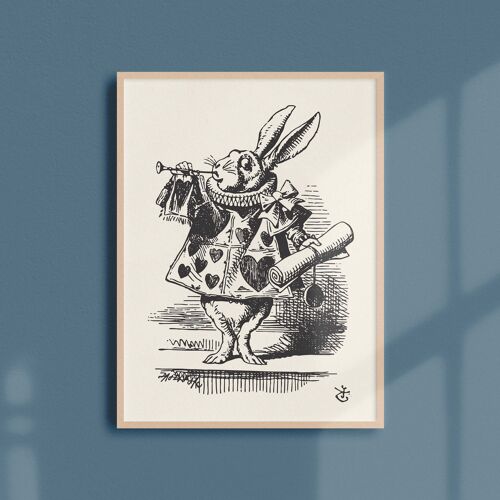 Affiche 30x40 - Le lapin blanc, habillé en hérault, souffle dans une trompette