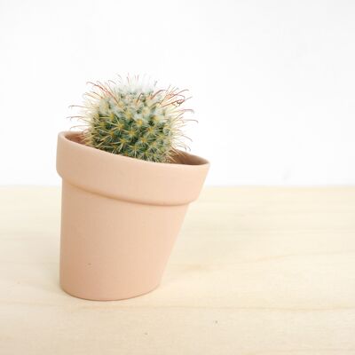 Distorted Flowerpot – Small – Pink
