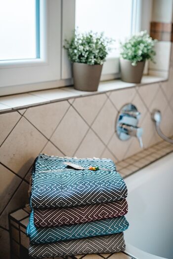 Lot de 10 serviettes bien-être "Artemis Towel" | aussi comme écharpe, étole et pour le noble SPA | véritable savoir-faire, design passionnant 11