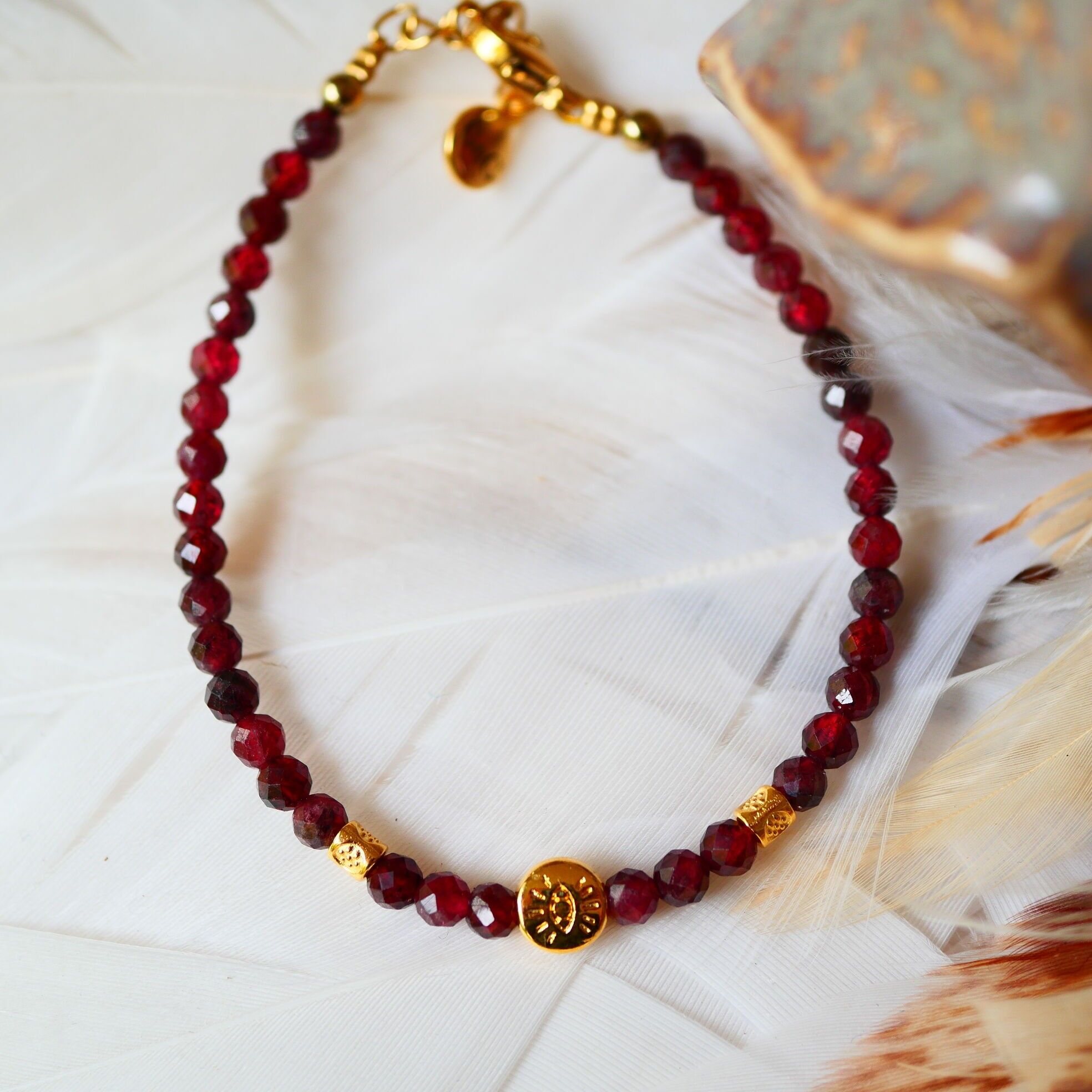 BRACCIALE CON GRANATO - VIC