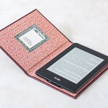 Classic Pink Berry My Book / Couverture universelle pour tous les Kindle et liseuses 3