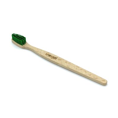 TOOTHFEEGER | Spazzolino da denti in legno con setole a base biologica | Adulti | verde
