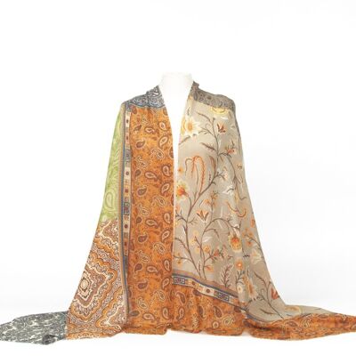 Wool scarf with floral paisley in natural tones