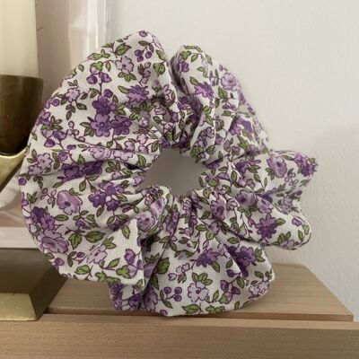 Purple flowers scrunchie