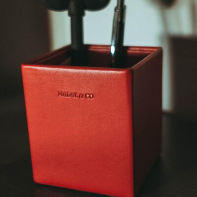 Desk pencil holder in red leather